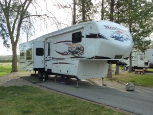 2012 Montana 3400 RL 