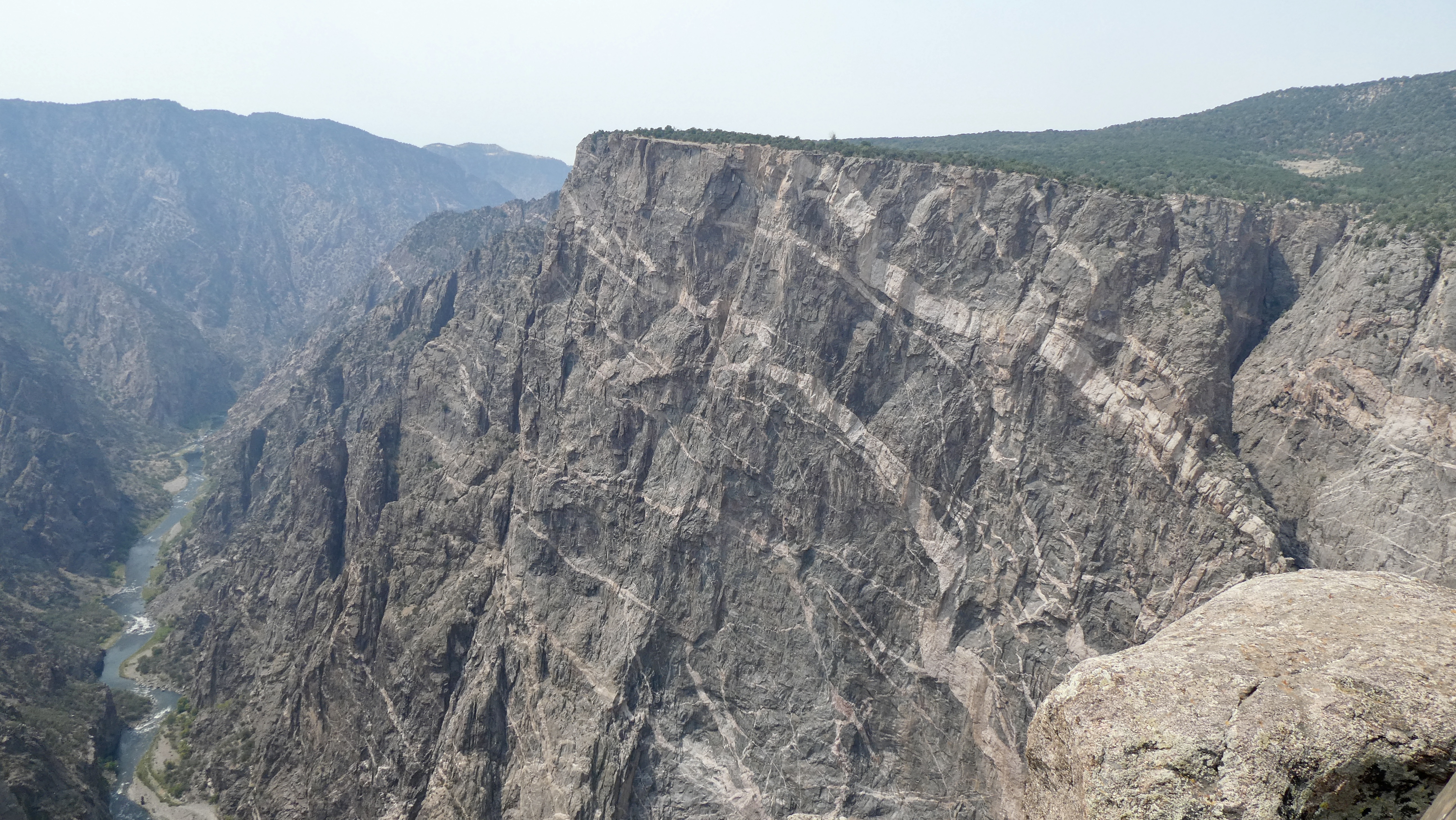 7BA239D5-31E7-40E7-A710-E7C3AF2A10B7_1_201_a