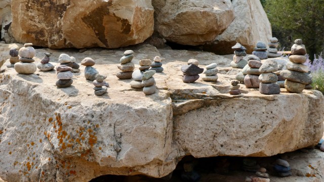 F31FC037-5661-4D0F-97E8-6BF547377168_1_201_a